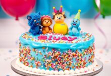 simple bluey cake